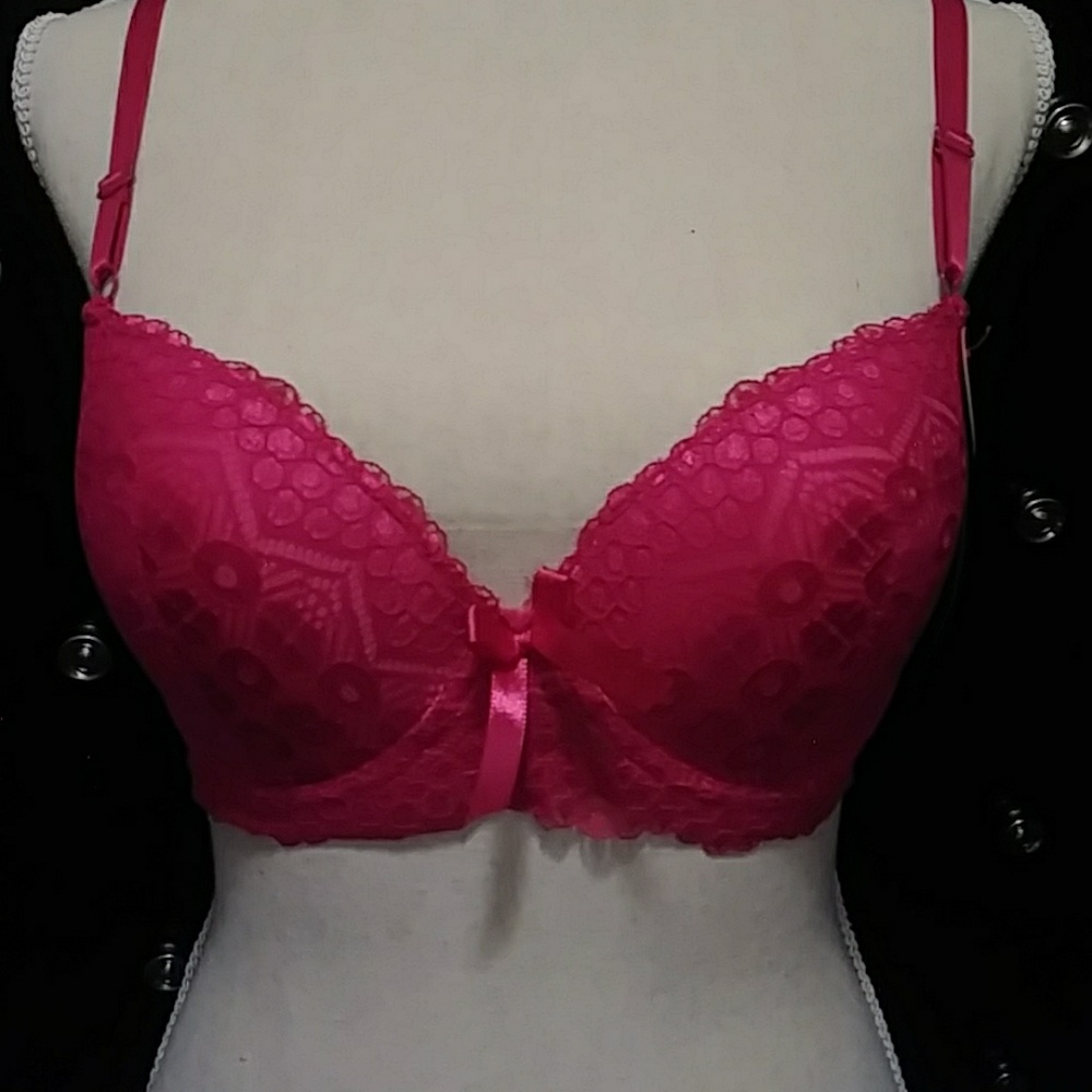 Push-Up Bra
